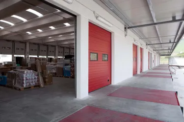 Portoni sezionali - b